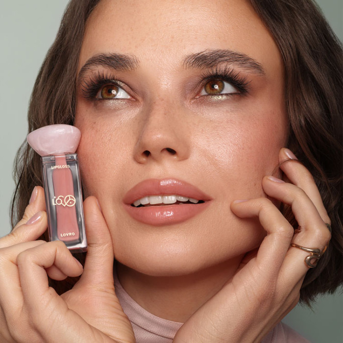 Блиск для губ LOVRO Bloomlight з ефектом візуального збільшення губ, 01 Pure Shine, 5,5 г (5906448730088)