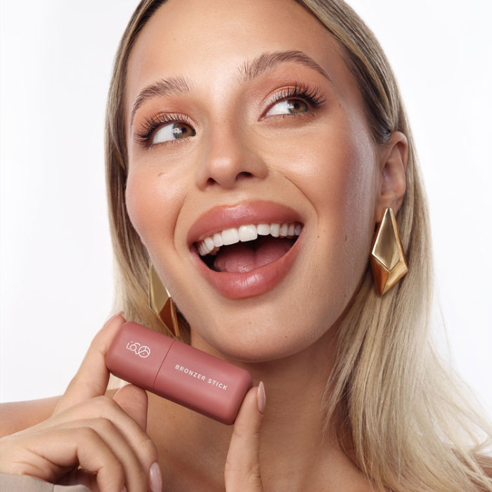 Кремовий бронзер LOVRO Bronzer Stick, 5 г (5903843265016)