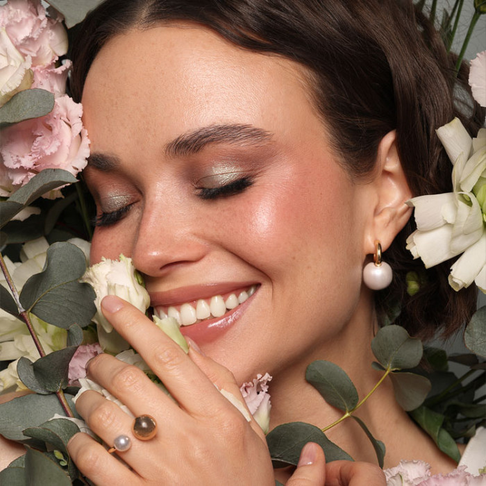 Хайлайтер для обличчя LOVRO Bloomlight Freeze-Dried, 01 Champagne Diamond, 3,8 г (5906448730187)